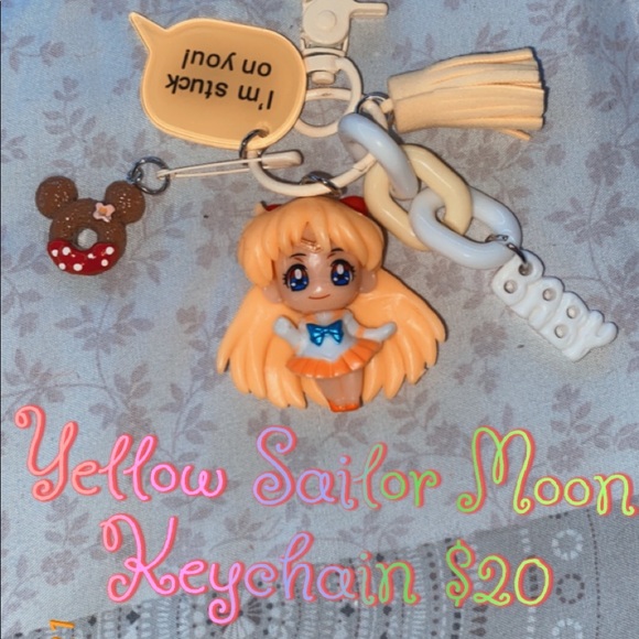 Sailor Moon Keychain - Picture 4 of 5